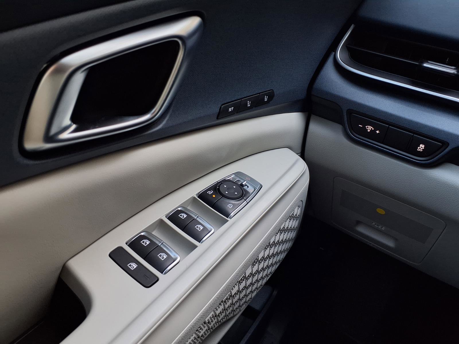 New 2026 Kia Carnival EX image 12