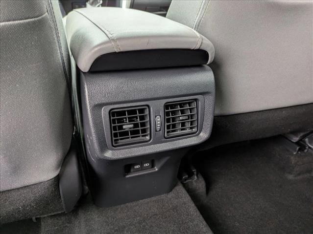 Used 2023 Toyota Venza LE image 17