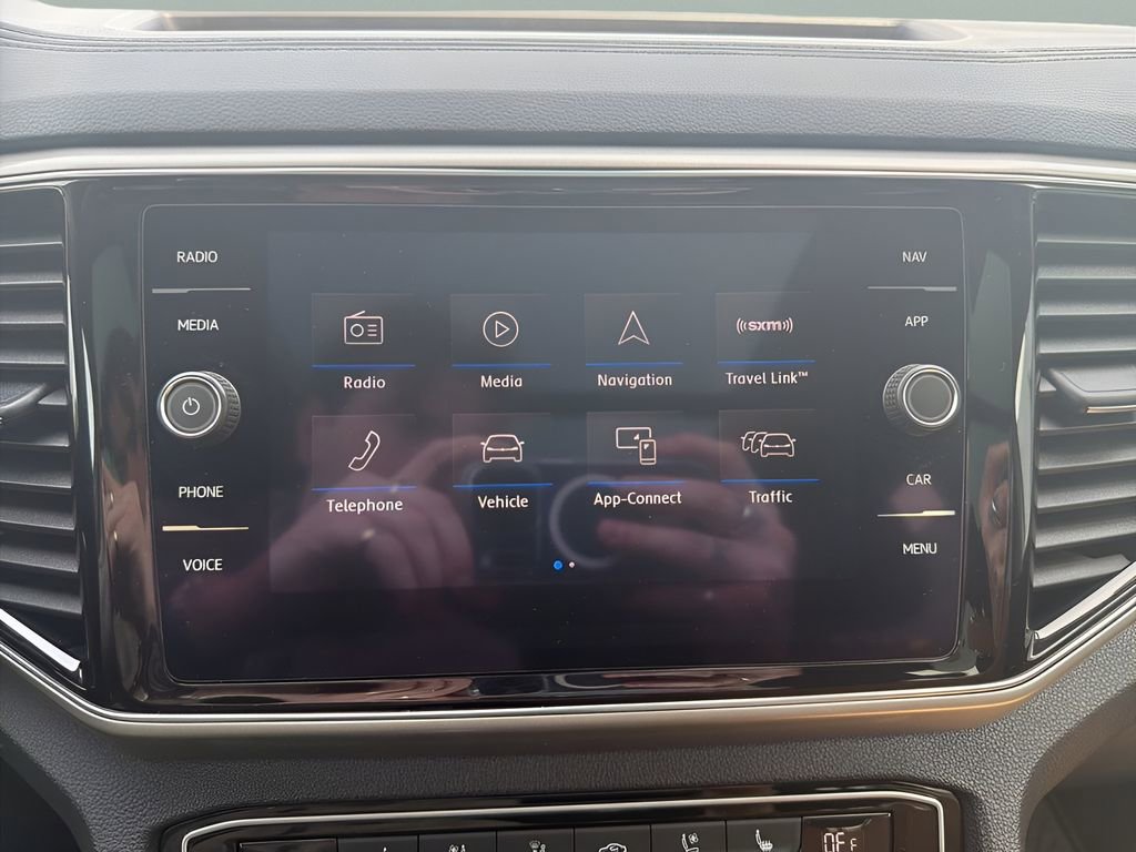 Used 2018 Volkswagen Atlas SEL Premium image 19