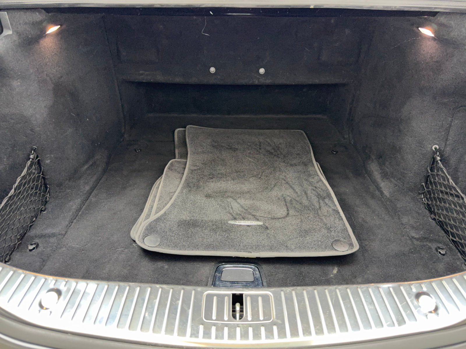 Used 2014 Mercedes-Benz S 550 Sedan w/ Sport Package image 47