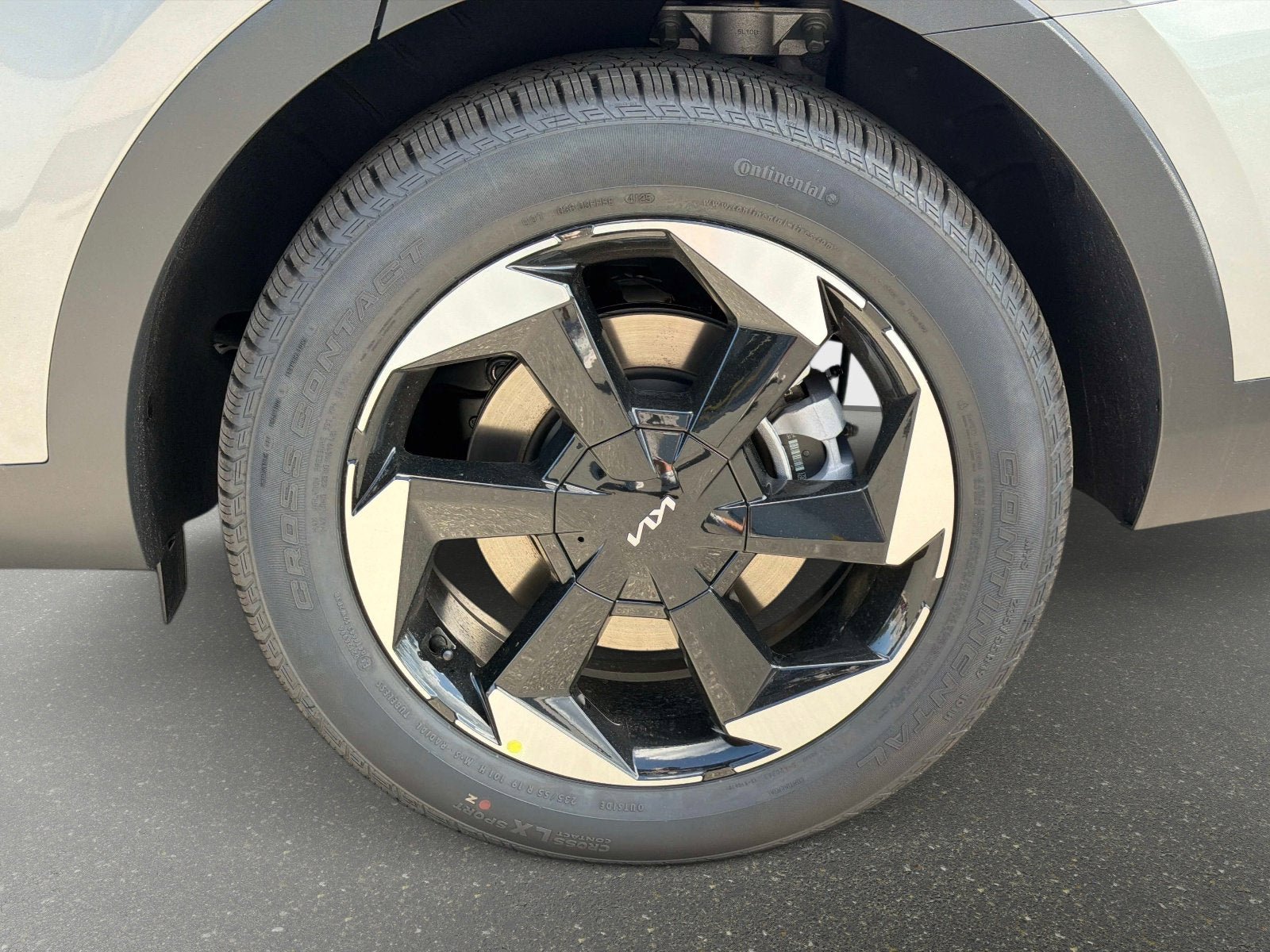 New 2026 Kia Sorento EX FWD image 9