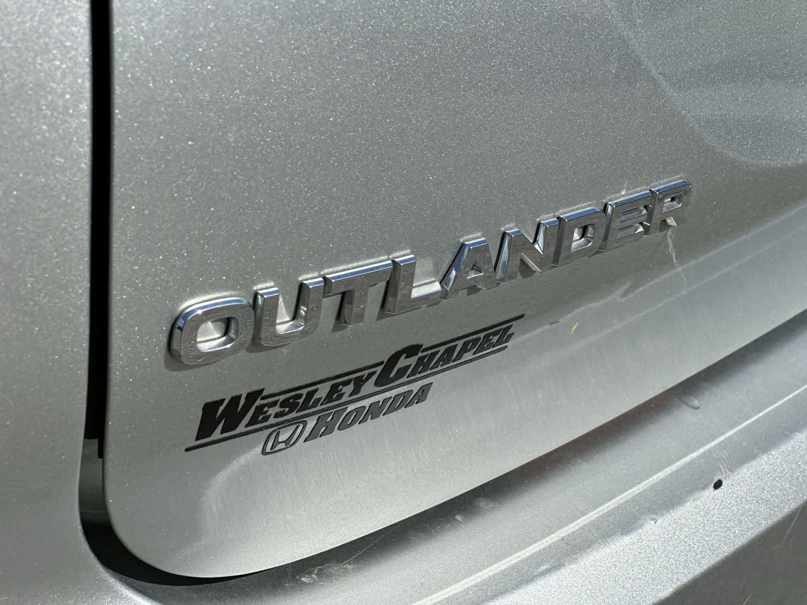 Used 2024 Mitsubishi Outlander SE FWD image 11