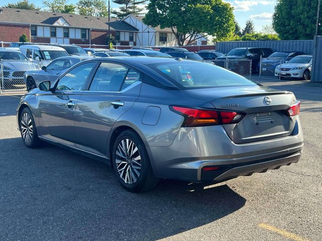 Used 2023 Nissan Altima 2.5 SV FWD image 8