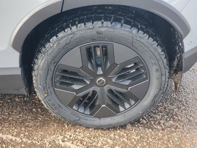 New 2026 Volvo EX30 Cross Country Ultra w/ Protection Package Premier AWD/4WD image 7
