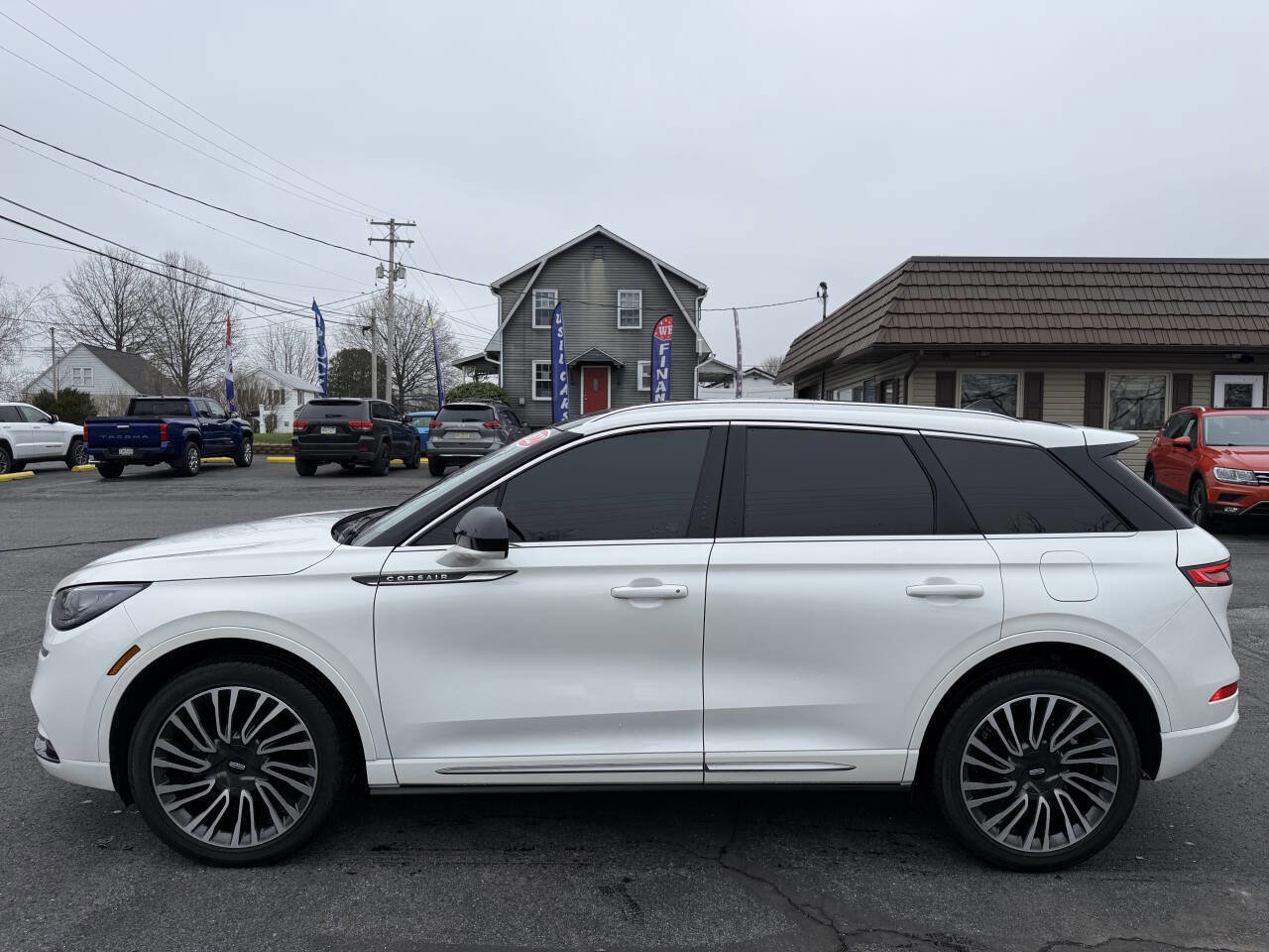 Used 2022 Lincoln Corsair AWD w/ Premium Package image 4