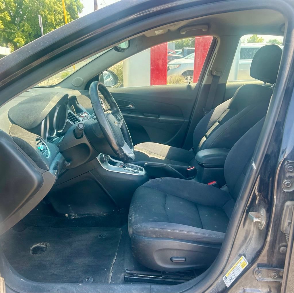 Used 2014 Chevrolet Cruze LT FWD image 8