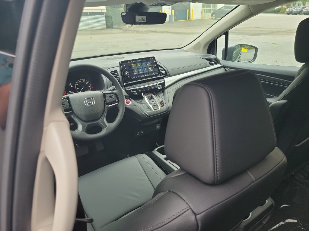 New 2026 Honda Odyssey EX-L image 13