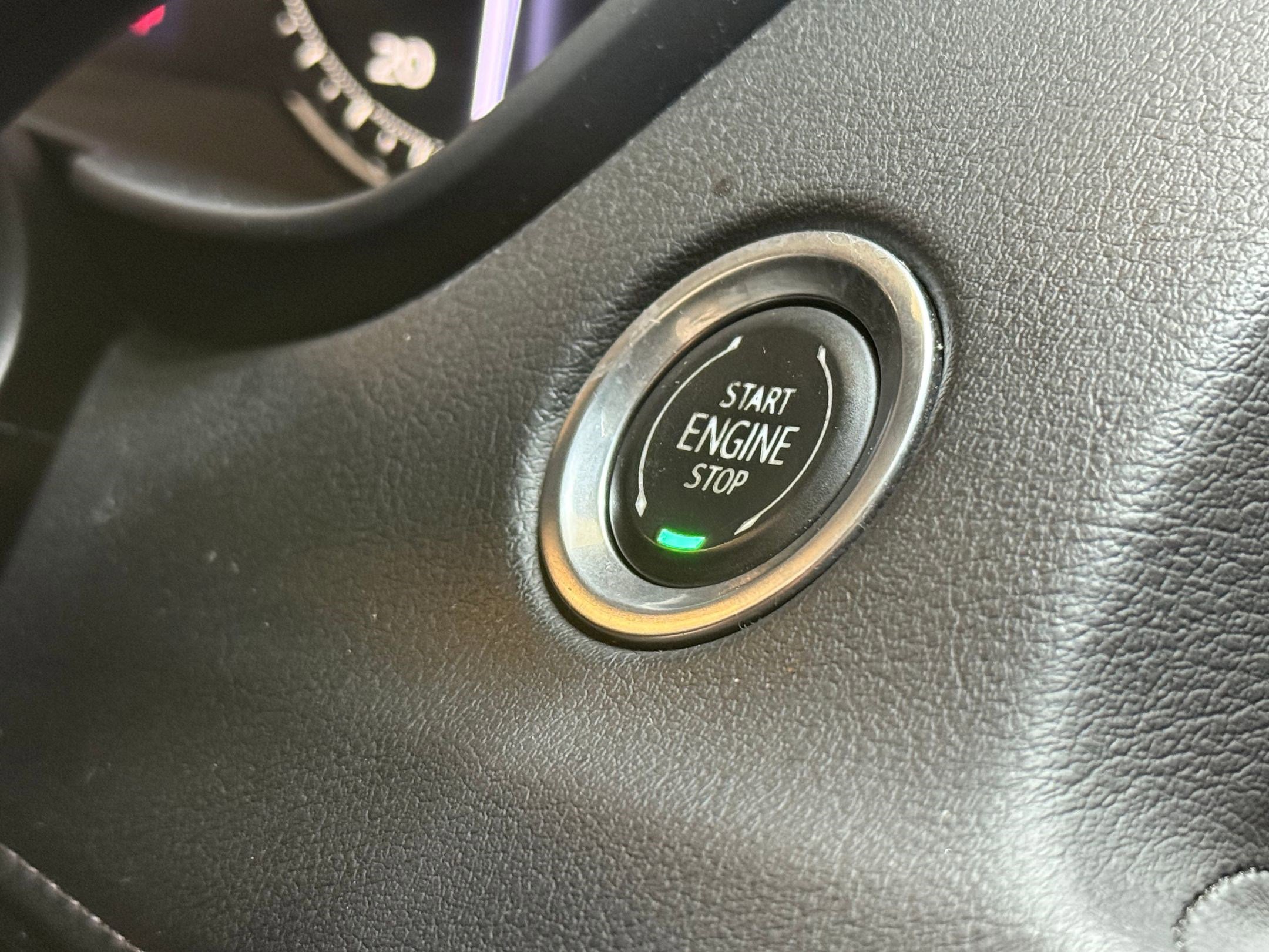 Certified 2023 Cadillac XT4 Premium Luxury image 33