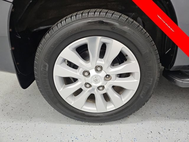 Used 2017 Toyota Sequoia Platinum AWD/4WD image 7