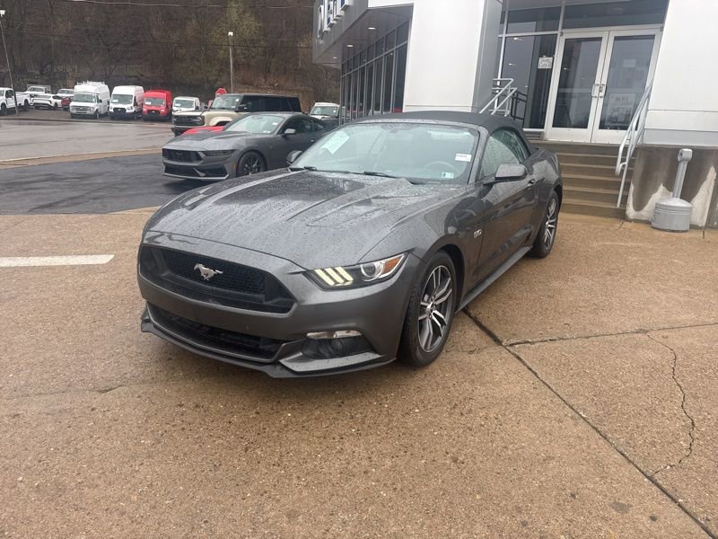 Used 2017 Ford Mustang GT Premium image 3