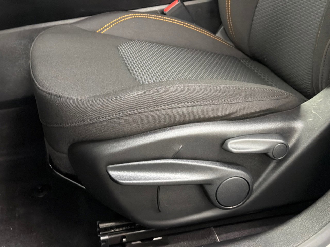 Used 2022 Jeep Compass Sport image 15