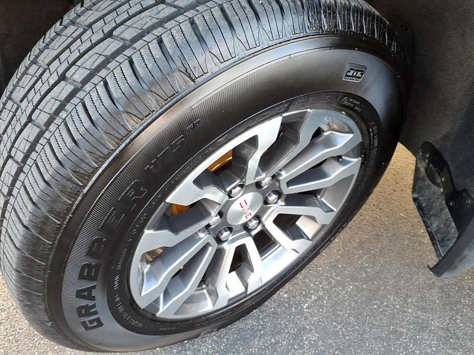 Used 2020 GMC Sierra 1500 AT4 image 10