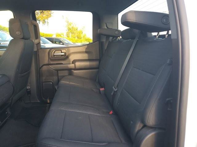 Used 2023 Chevrolet Silverado 1500 Custom image 18