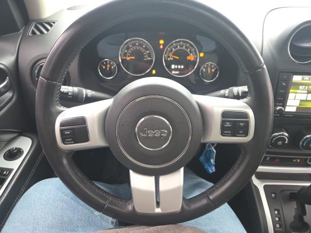 Used 2016 Jeep Compass High Altitude image 31