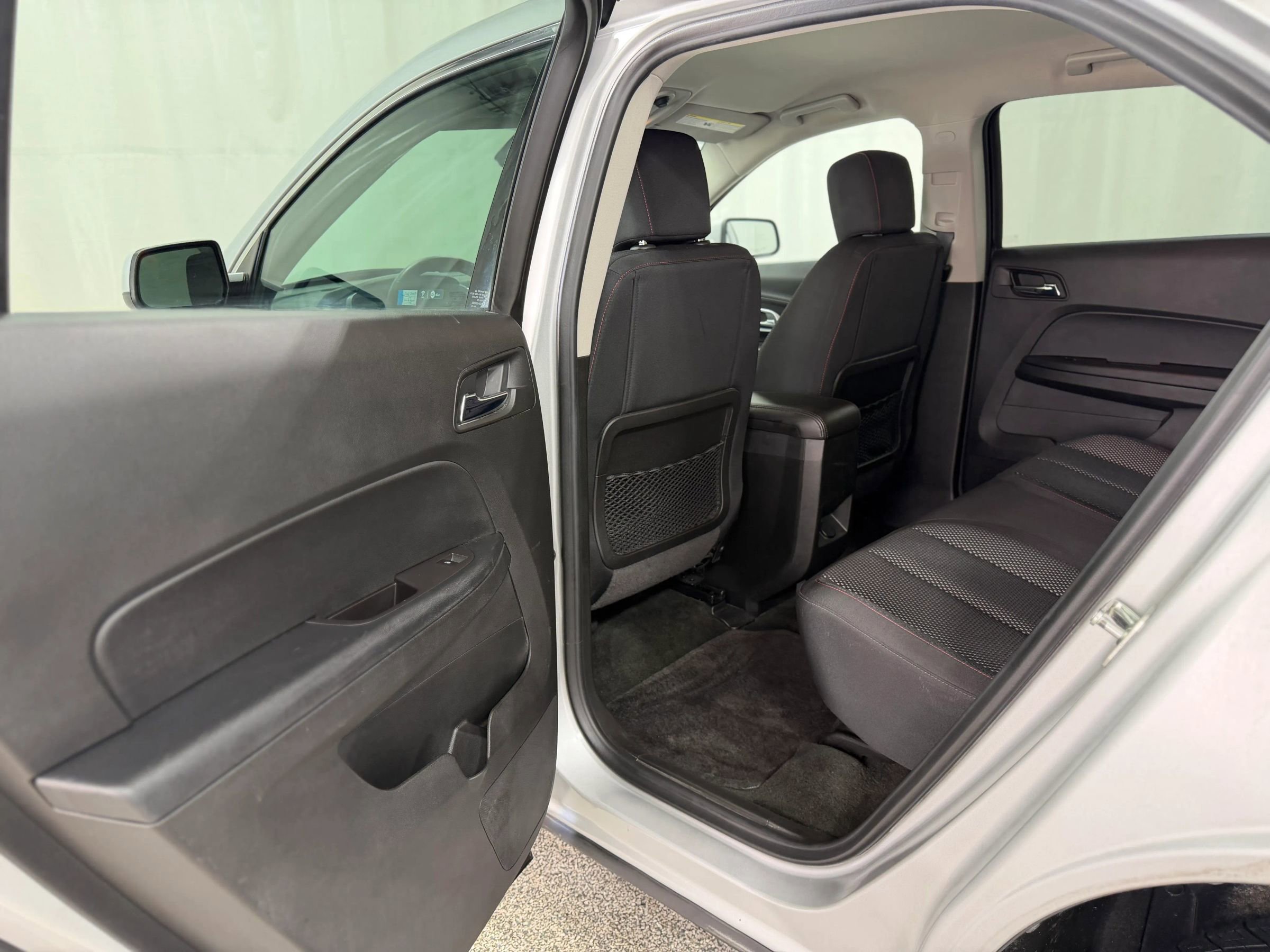Used 2016 Chevrolet Equinox LT w/ Convenience Package image 33