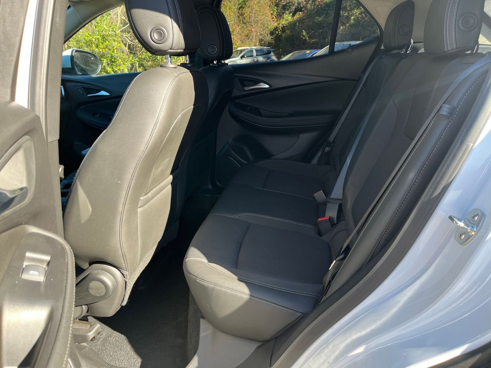 Used 2025 Buick Encore GX Preferred image 21