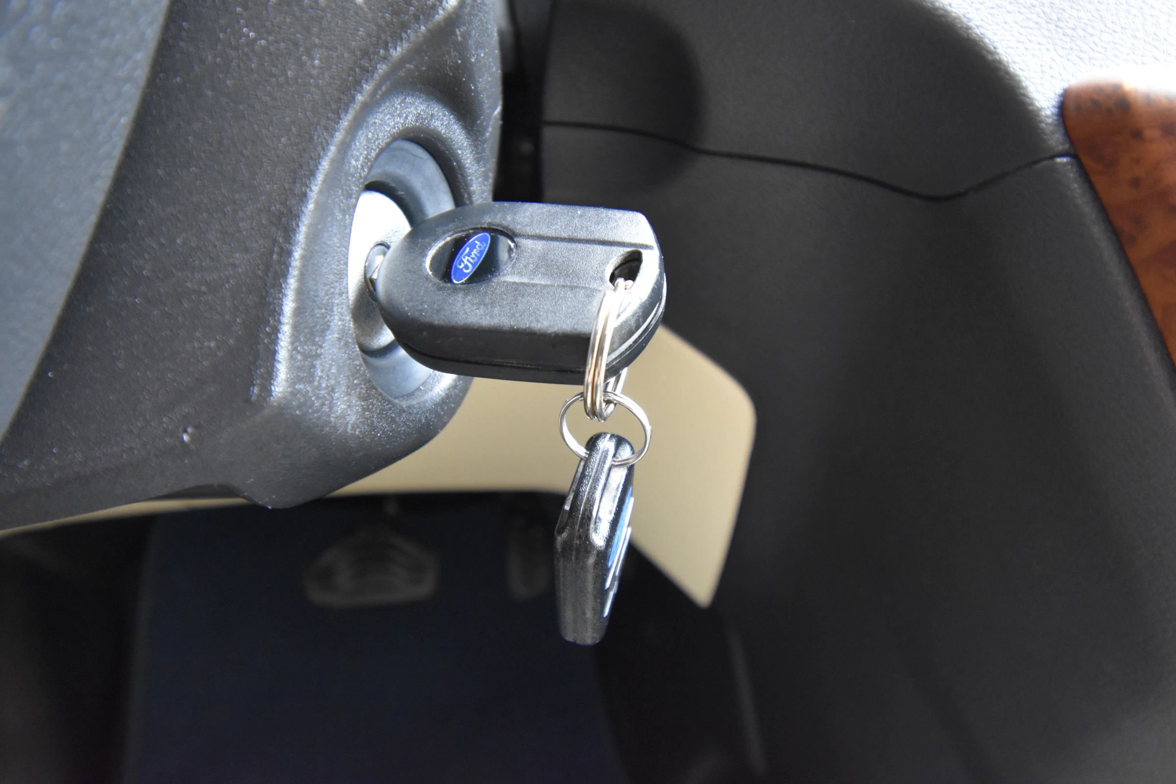 Used 2019 Ford Transit 350 148 High Roof Extended DRW w/ Premium Package RWD image 25