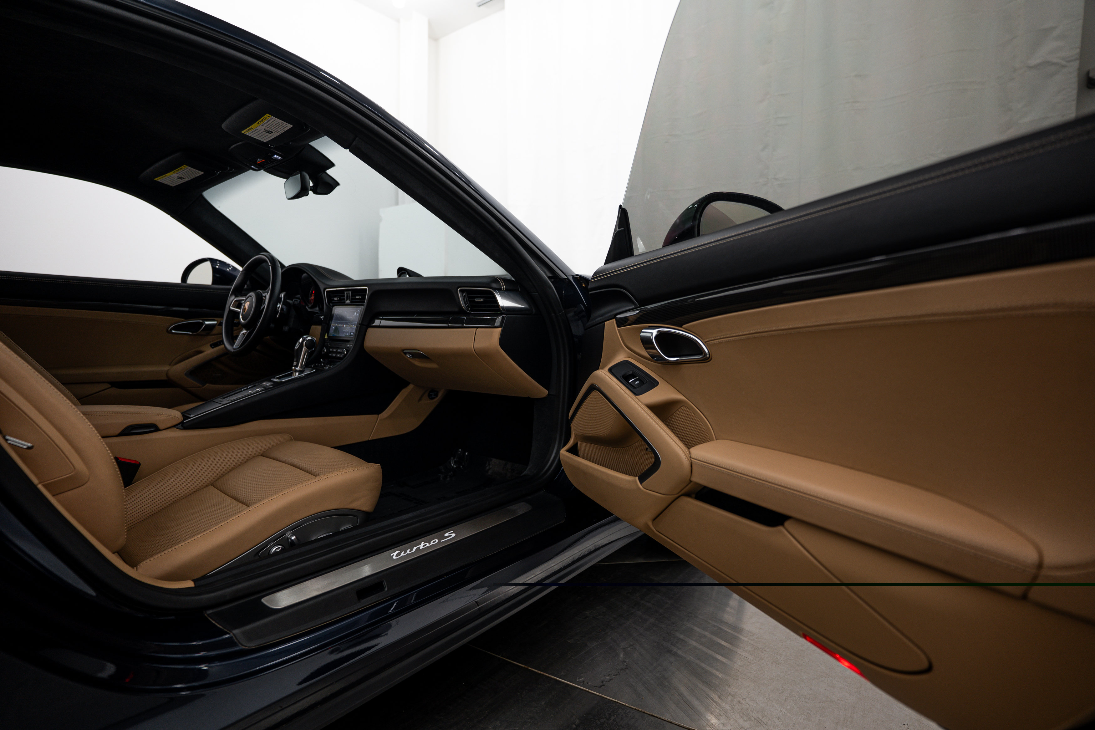 Certified 2019 Porsche 911 Turbo S AWD/4WD image 14