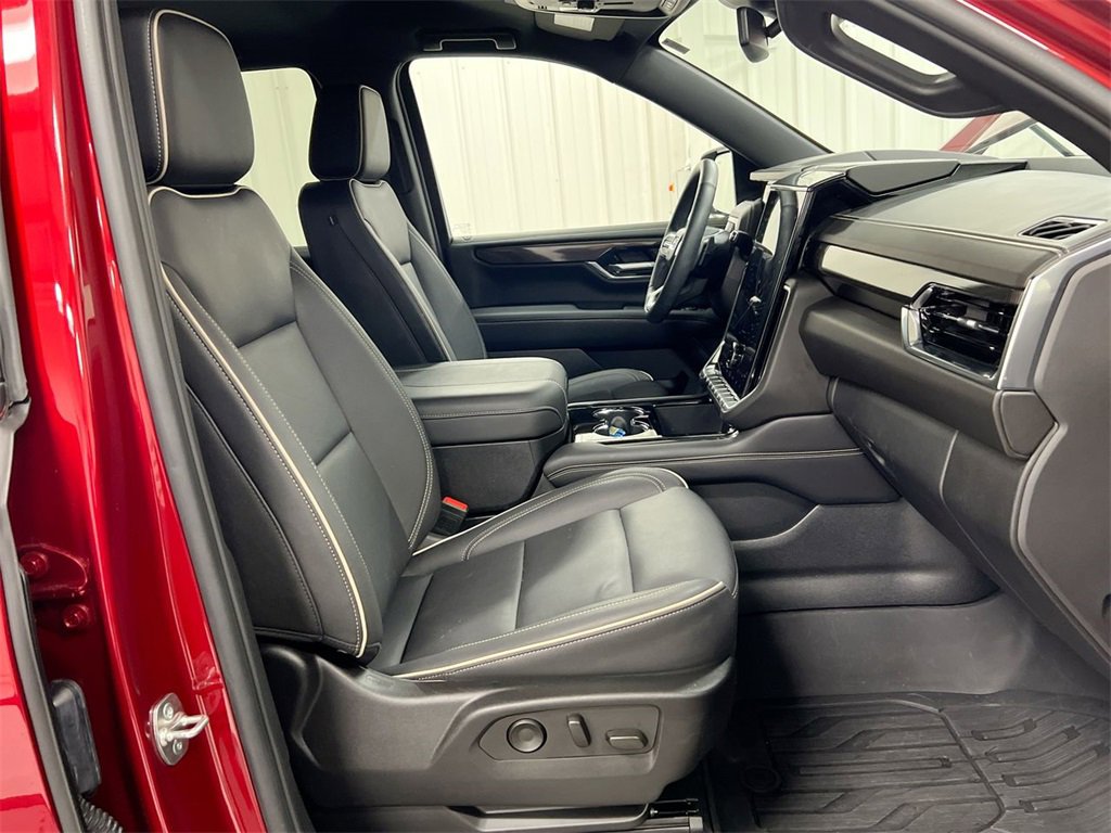 Used 2025 GMC Yukon Elevation w/ LPO, Floor Liner Package image 22