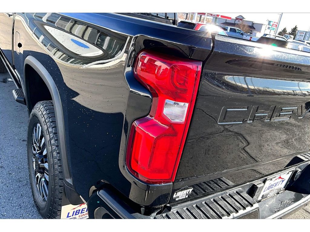 Used 2021 Chevrolet Silverado 3500 High Country w/ Z71 Off-Road Package image 21