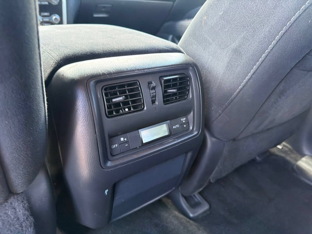 Used 2016 Nissan Pathfinder SV w/ SV Cold Weather Package AWD/4WD image 34