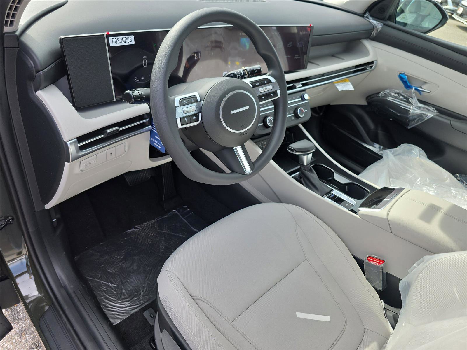 New 2026 Hyundai Tucson SE image 4