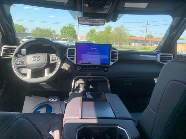 New 2026 Toyota Tundra Platinum w/ TRD Off-Road Package AWD/4WD image 25