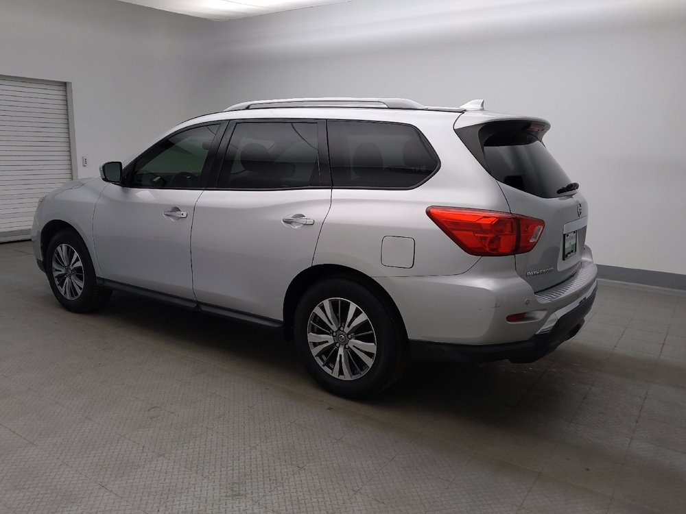 Used 2019 Nissan Pathfinder SV FWD image 3