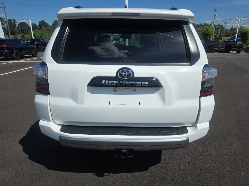 Used 2021 Toyota 4Runner TRD Off-Road Premium w/ Moonroof Package AWD/4WD image 5