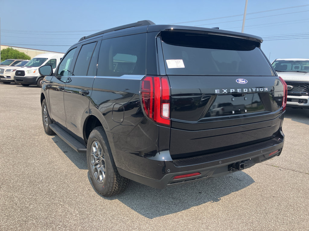 New 2027 Ford Expedition Active AWD/4WD image 7