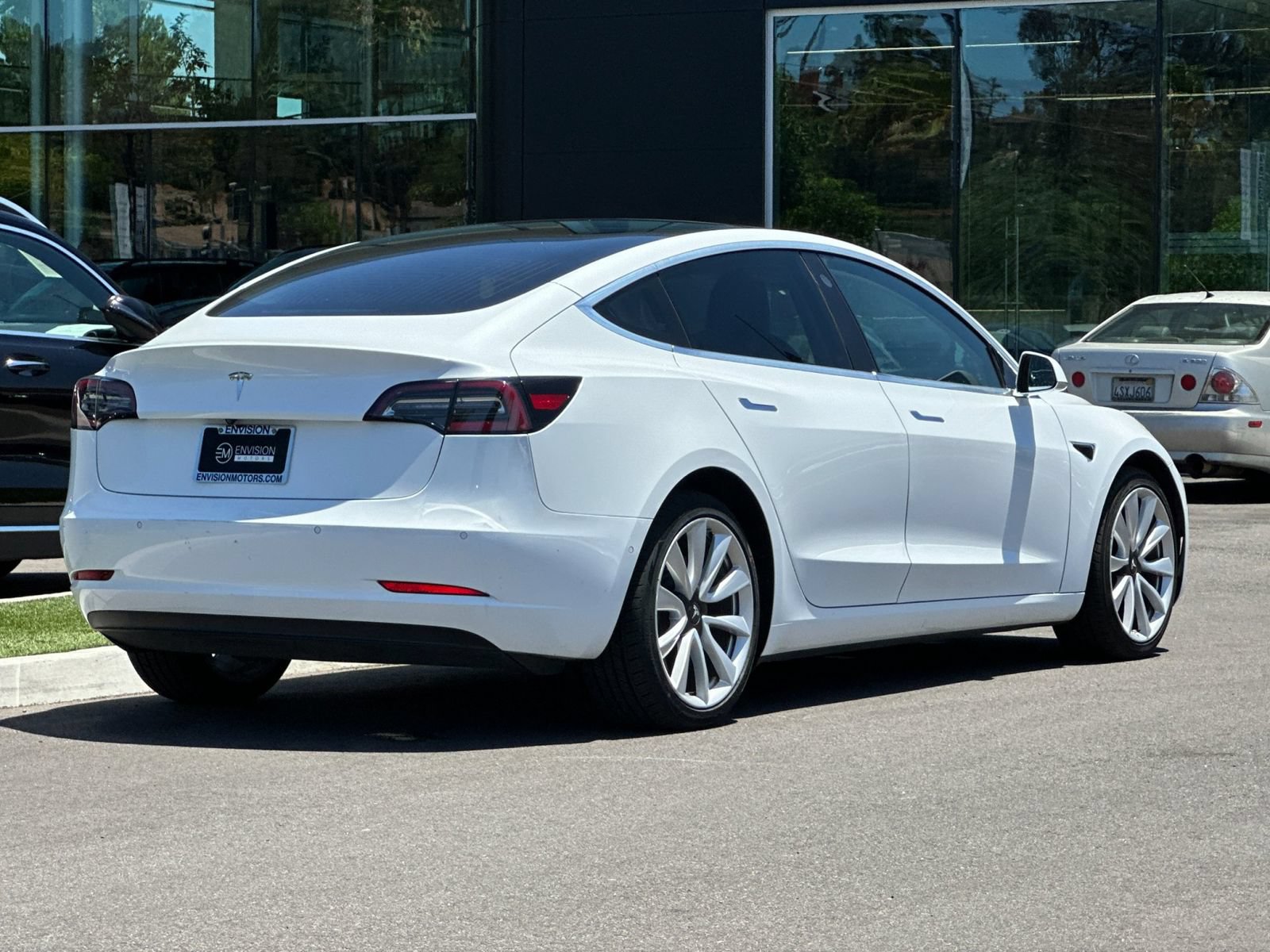 Used 2018 Tesla Model 3 Long Range AWD/4WD image 3