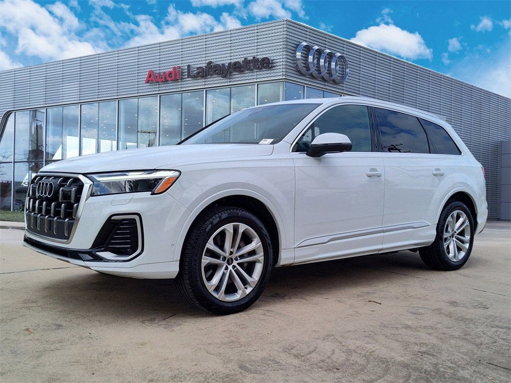 Certified 2025 Audi Q7 2.0T Premium image 1