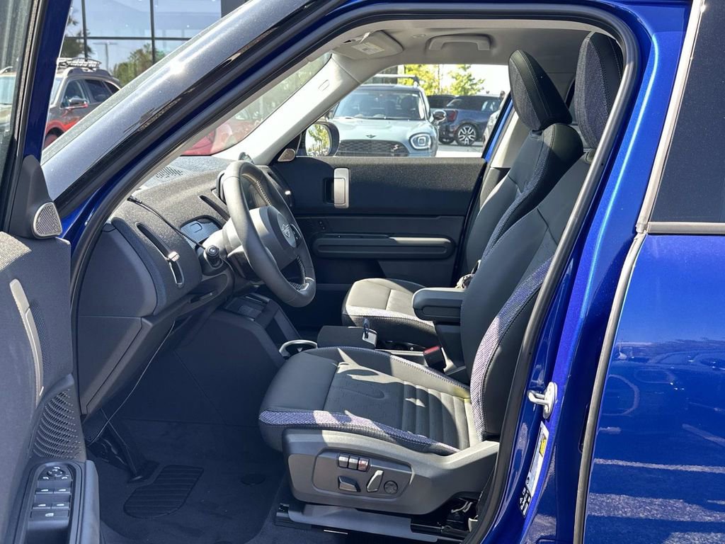 New 2025 MINI Cooper Countryman S w/ Comfort Package Max image 15