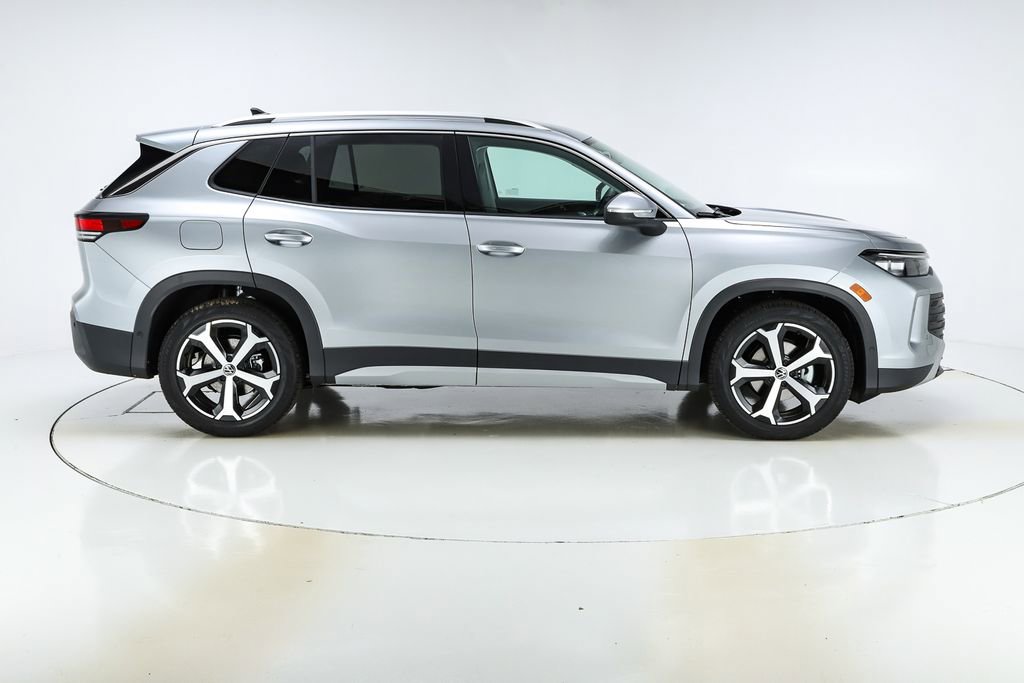 New 2026 Volkswagen Tiguan SE image 47