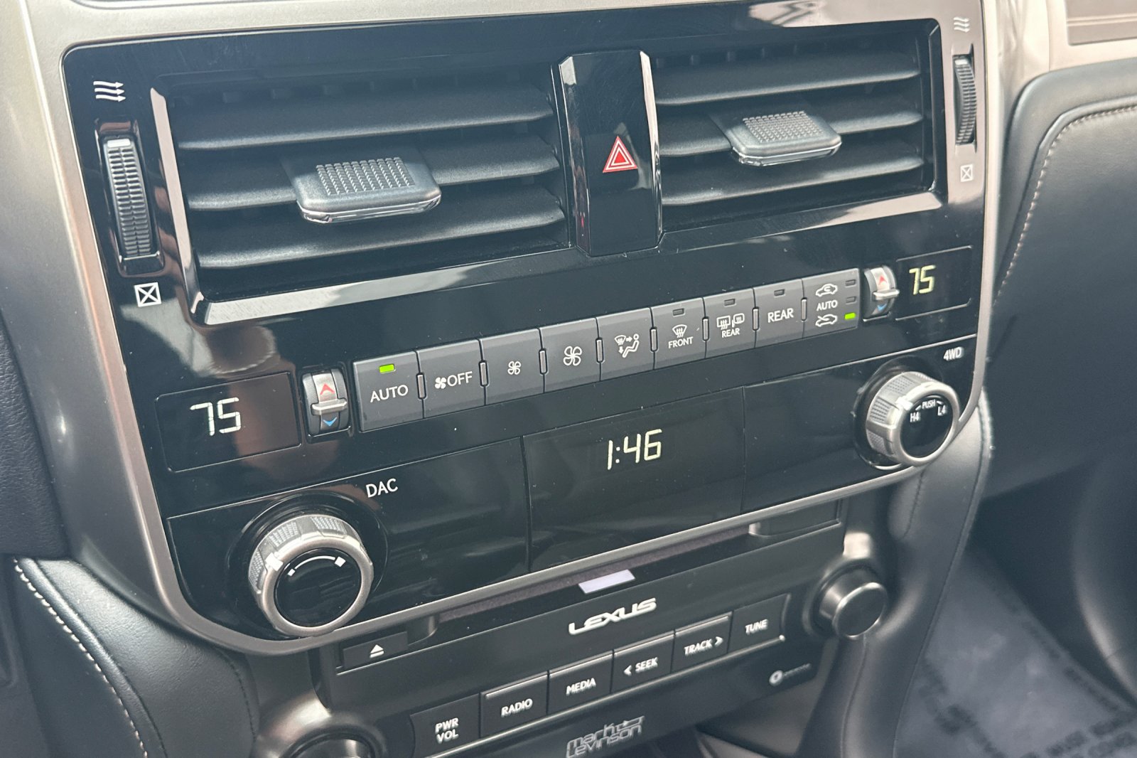 Used 2023 Lexus GX 460 Premium AWD/4WD image 19