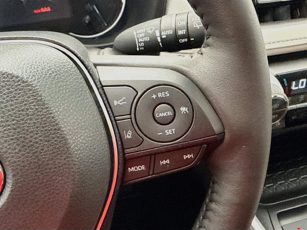 Used 2025 Toyota RAV4 XLE w/ Convenience Package AWD/4WD image 12