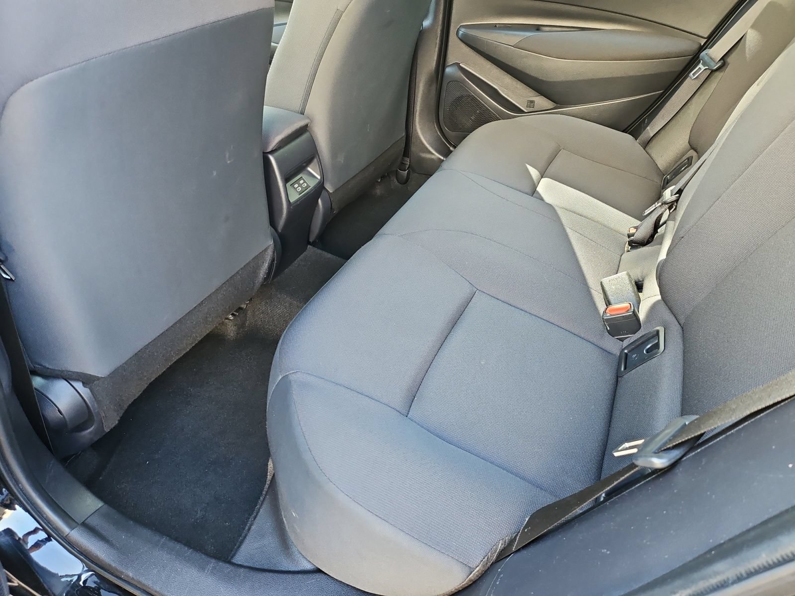 Used 2024 Toyota Corolla LE FWD image 33