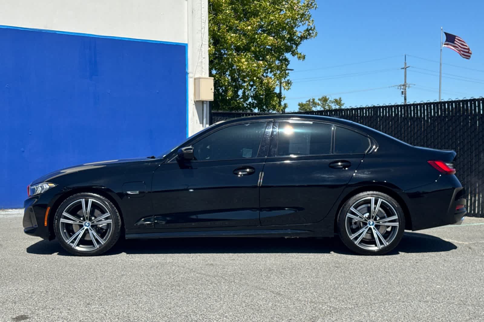 Used 2023 BMW 330e w/ Premium Package RWD image 6