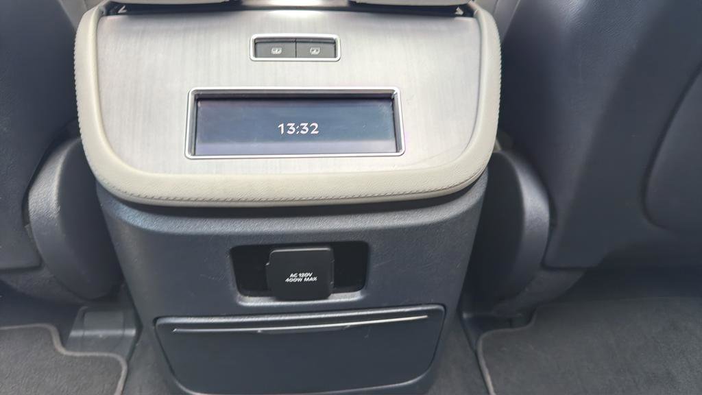 Used 2025 Lincoln Navigator Black Label image 25