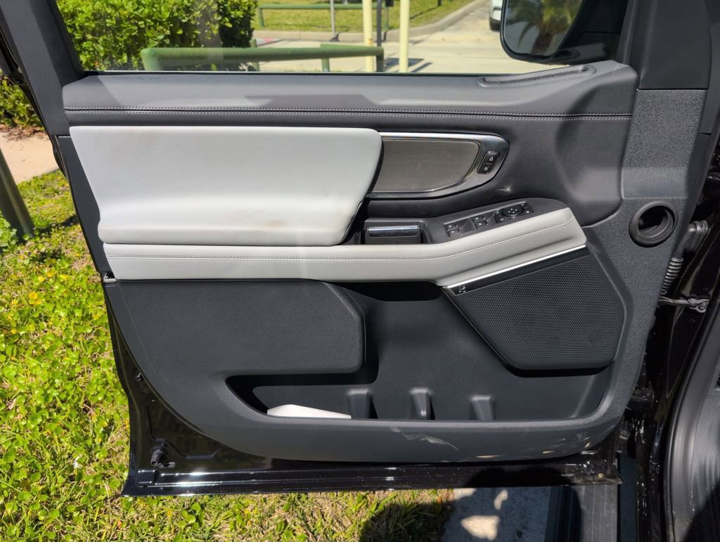 New 2026 Ford Expedition Platinum w/ Driver's Package image 28