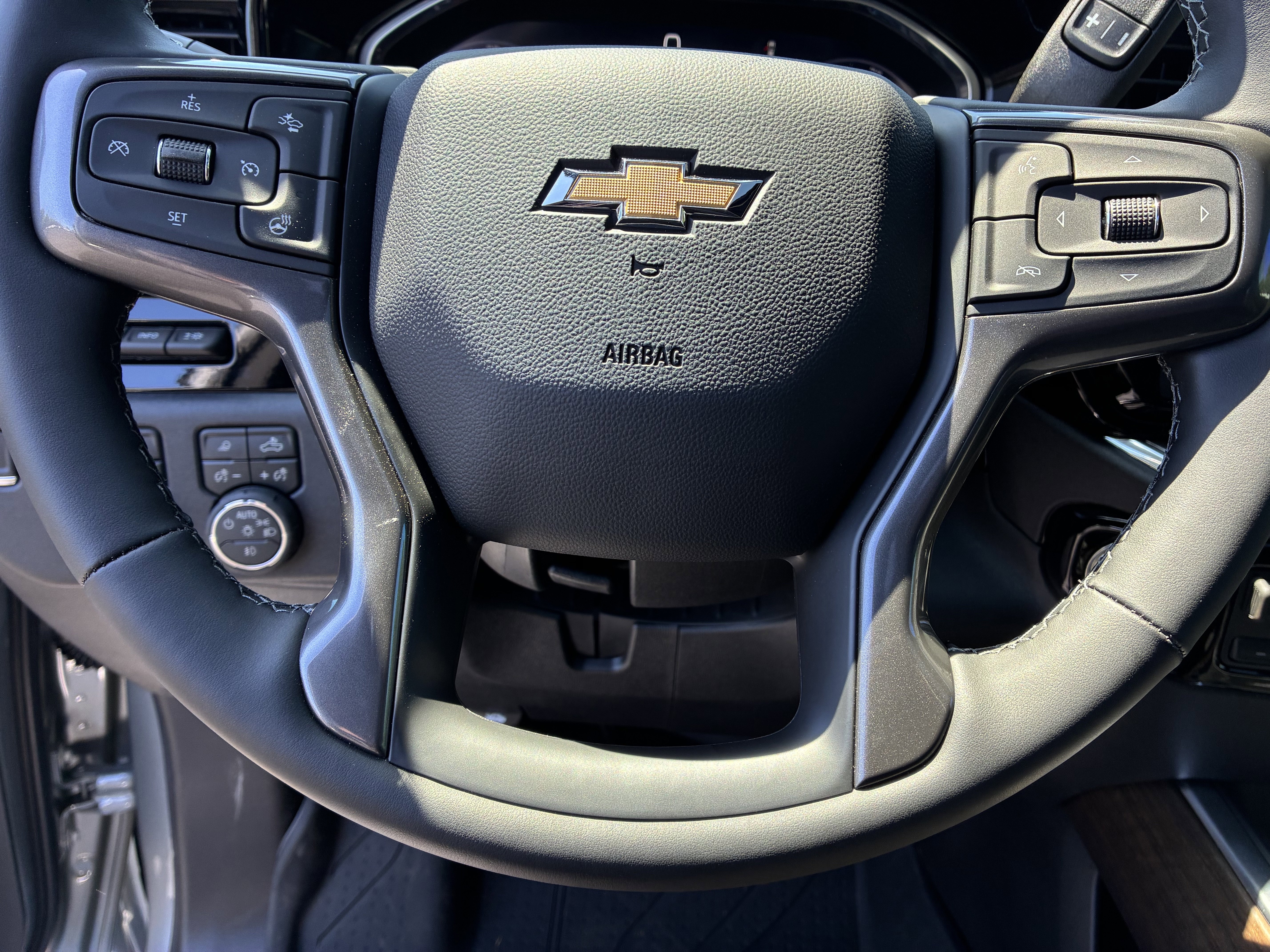 New 2026 Chevrolet Silverado 3500 High Country w/ High Country Premium Package AWD/4WD image 30