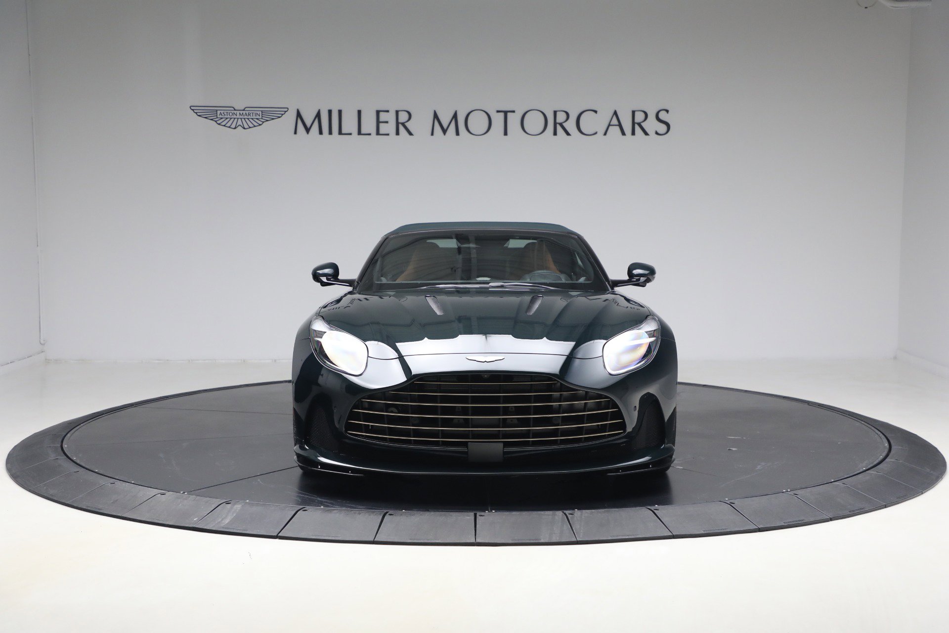 New 2026 Aston Martin DB12 Convertible RWD image 25