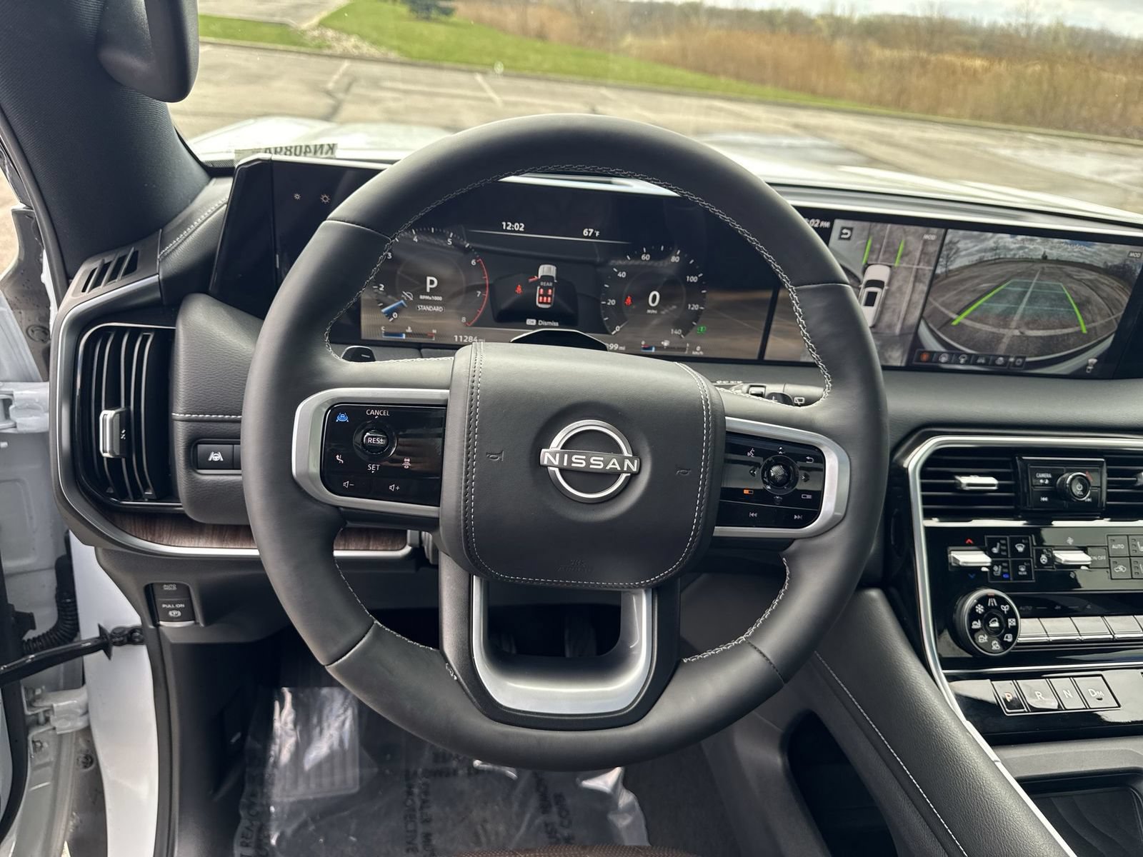 Used 2026 Nissan Armada Platinum Reserve AWD/4WD image 19