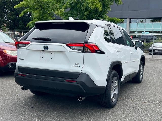 Used 2023 Toyota RAV4 LE AWD/4WD image 5