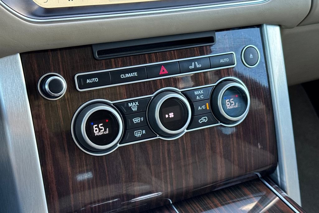 Used 2017 Land Rover Range Rover Supercharged image 19