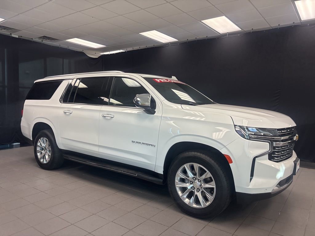 Used 2023 Chevrolet Suburban Premier image 1
