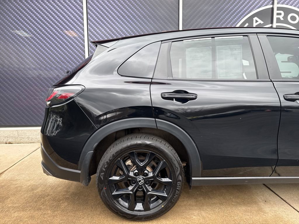 Used 2024 Honda HR-V Sport image 5