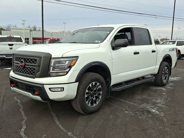 Used 2024 Nissan Titan PRO-4X w/ Off Road Protection Package image 6
