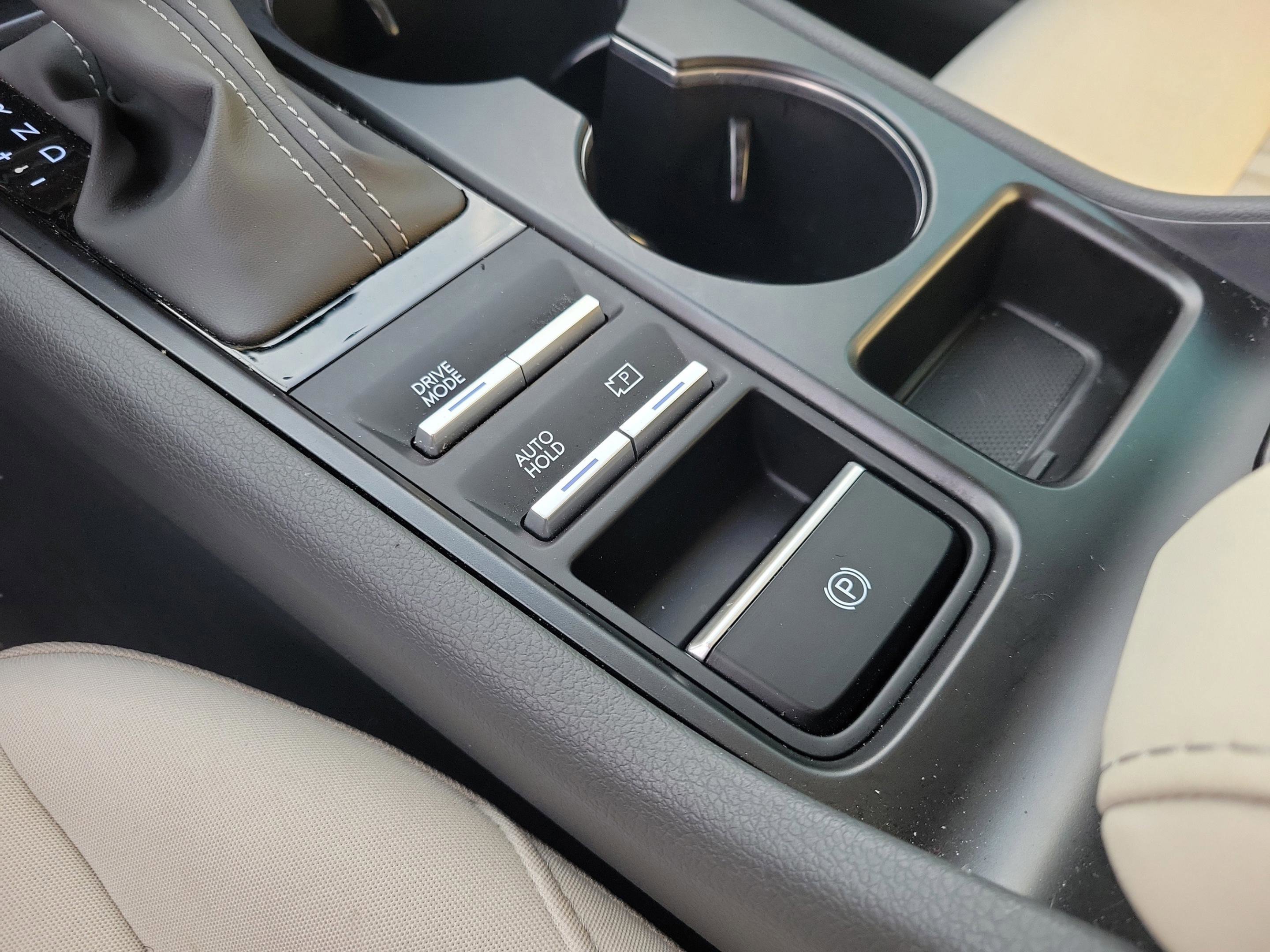 Used 2025 Hyundai Sonata SE image 25