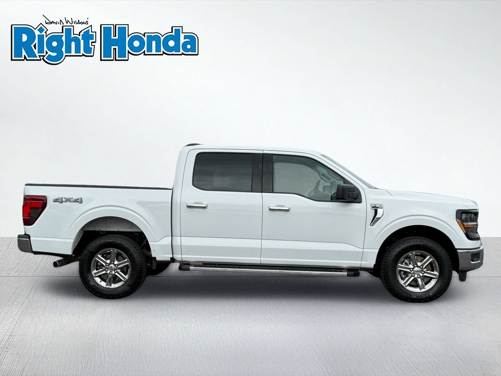 Used 2025 Ford F150 XLT w/ Equipment Group 301A Standard AWD/4WD image 9